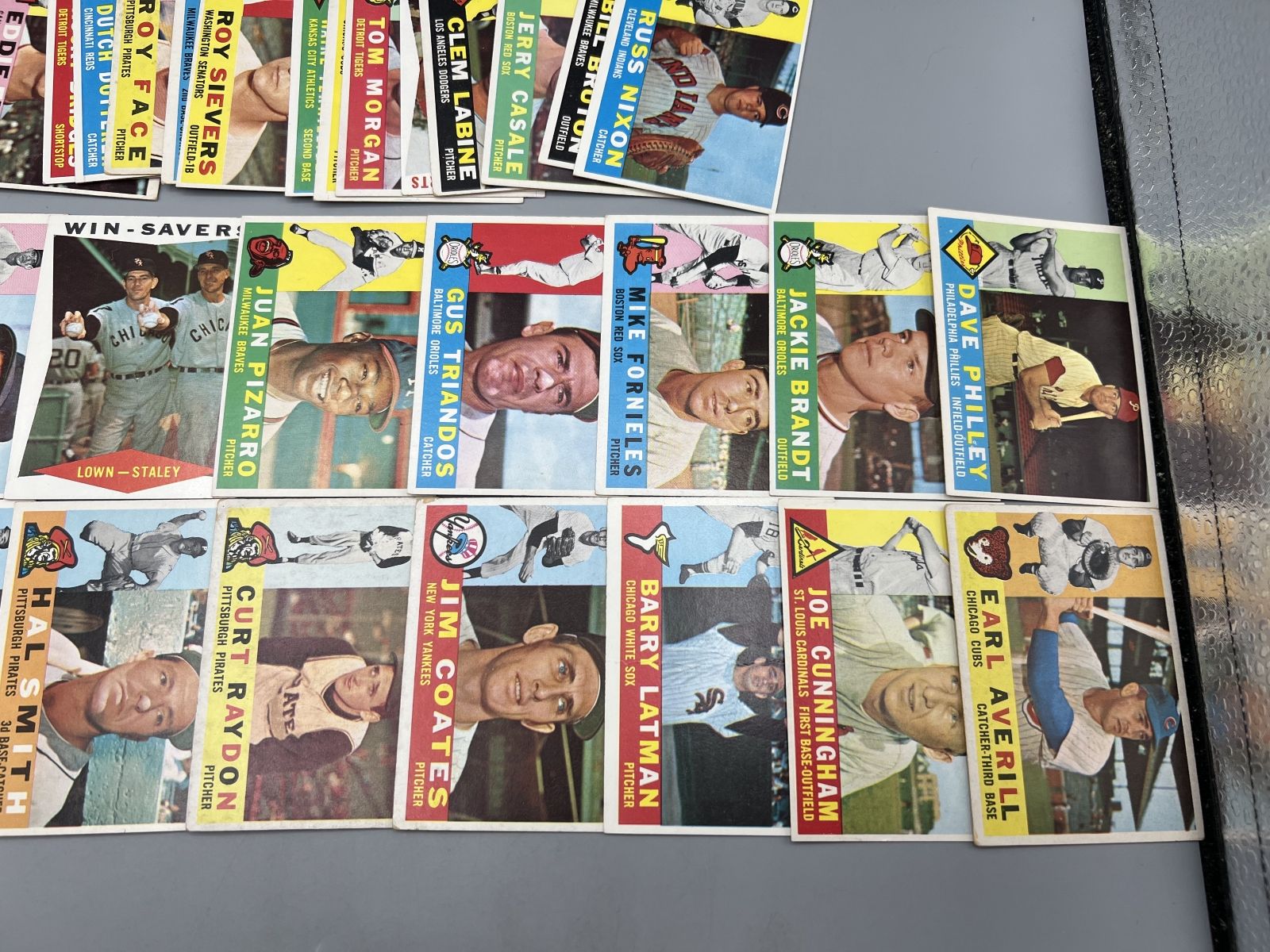 (35+) 1960 Topps Baseball Cards - Varying Conditions