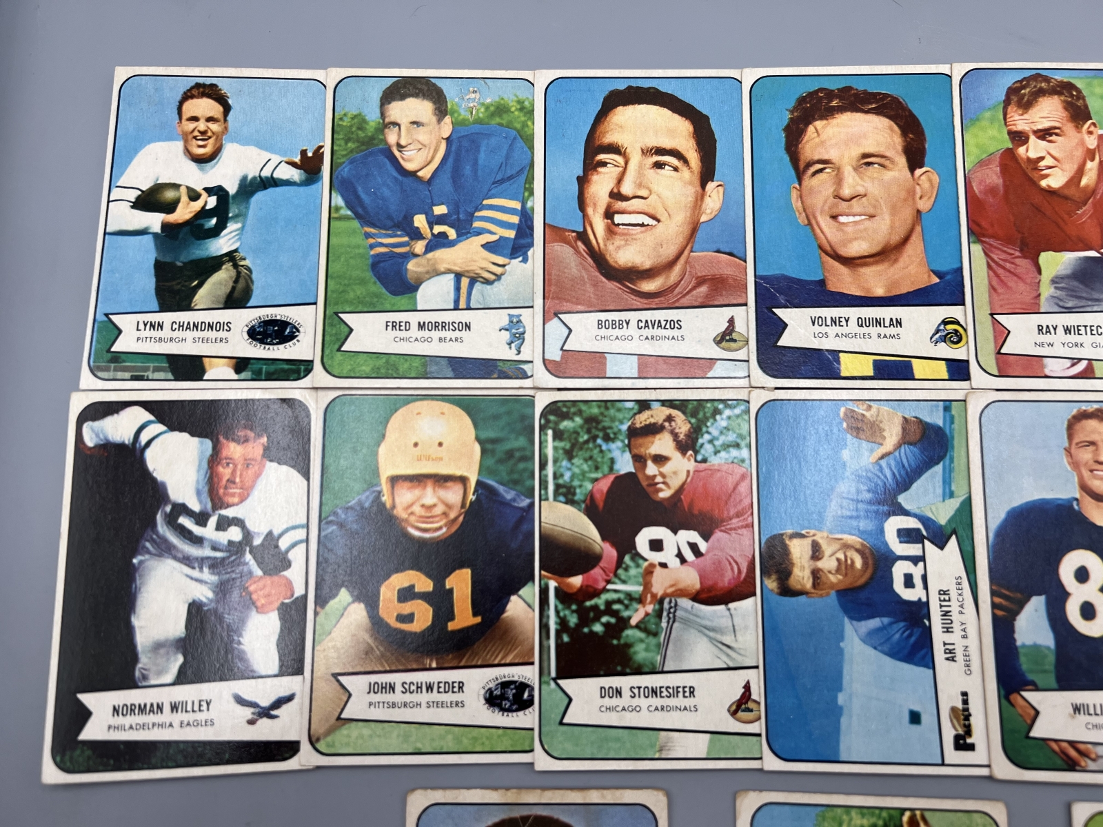 (17) 1954 Bowman Football Cards - Varying Conditions