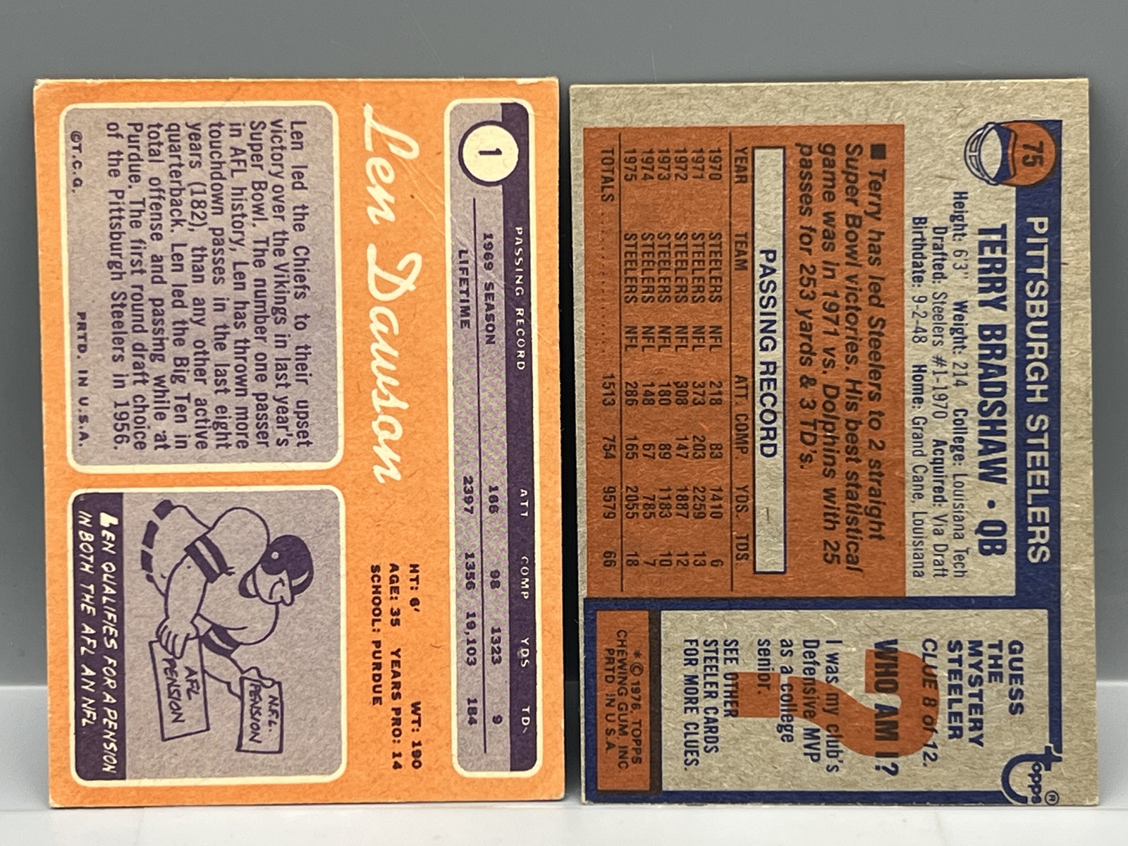 1970 Topps Len Dawson #1 & 1976 Topps Terry Bradshaw #75