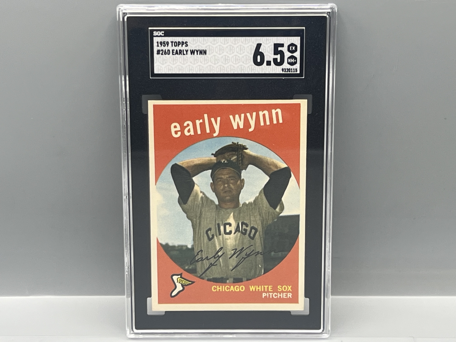1959 Topps Early Wynn #260 SGC EX-NM+ 6.5