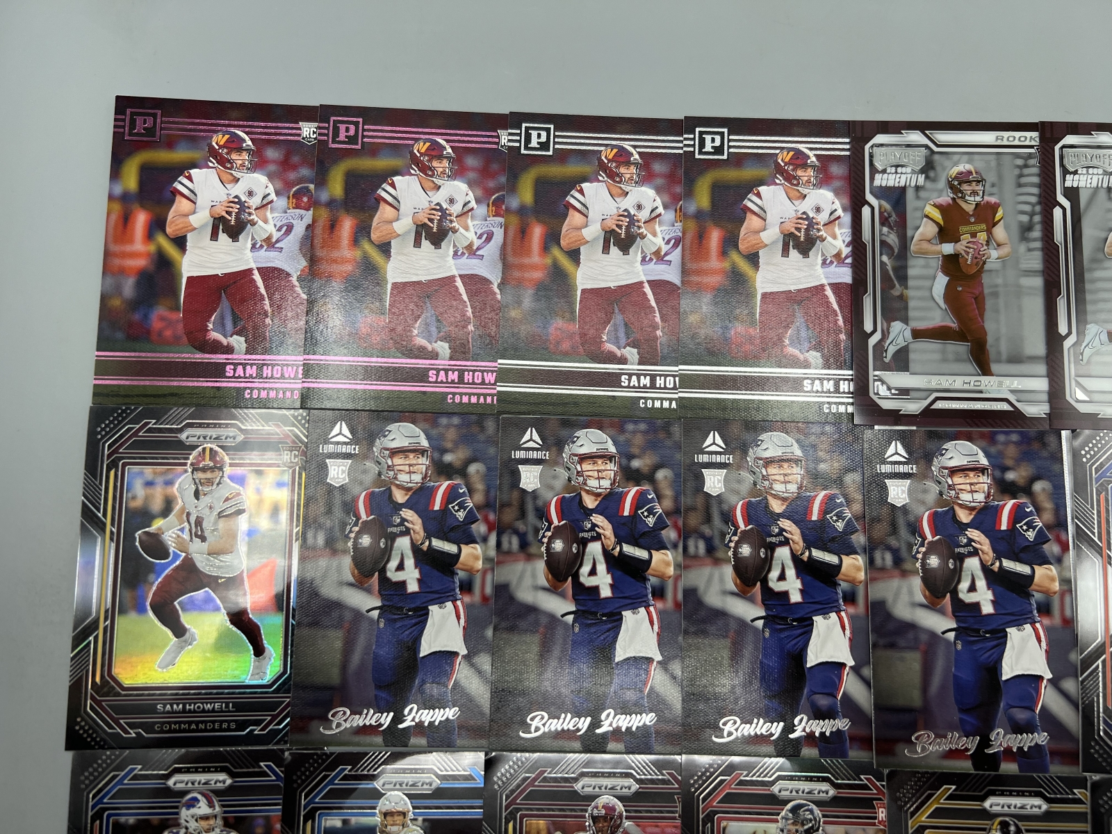 (21) 2022 Panini Chronicles Football Cards W/ Rookies & Parallels