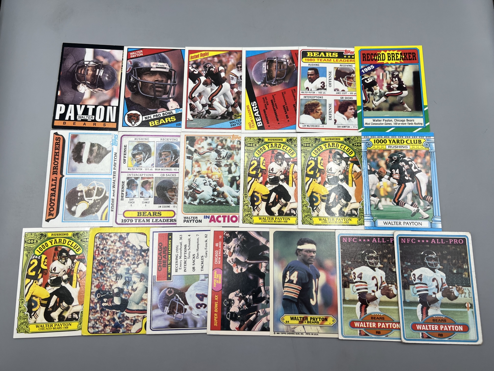 (19) 1980s Walter Payton Football Cards - Varying Conditions