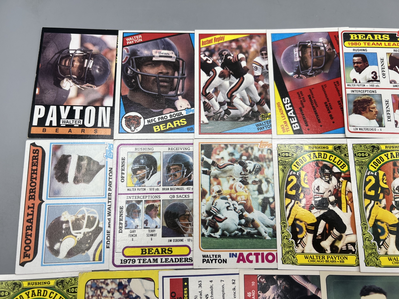 (19) 1980s Walter Payton Football Cards - Varying Conditions