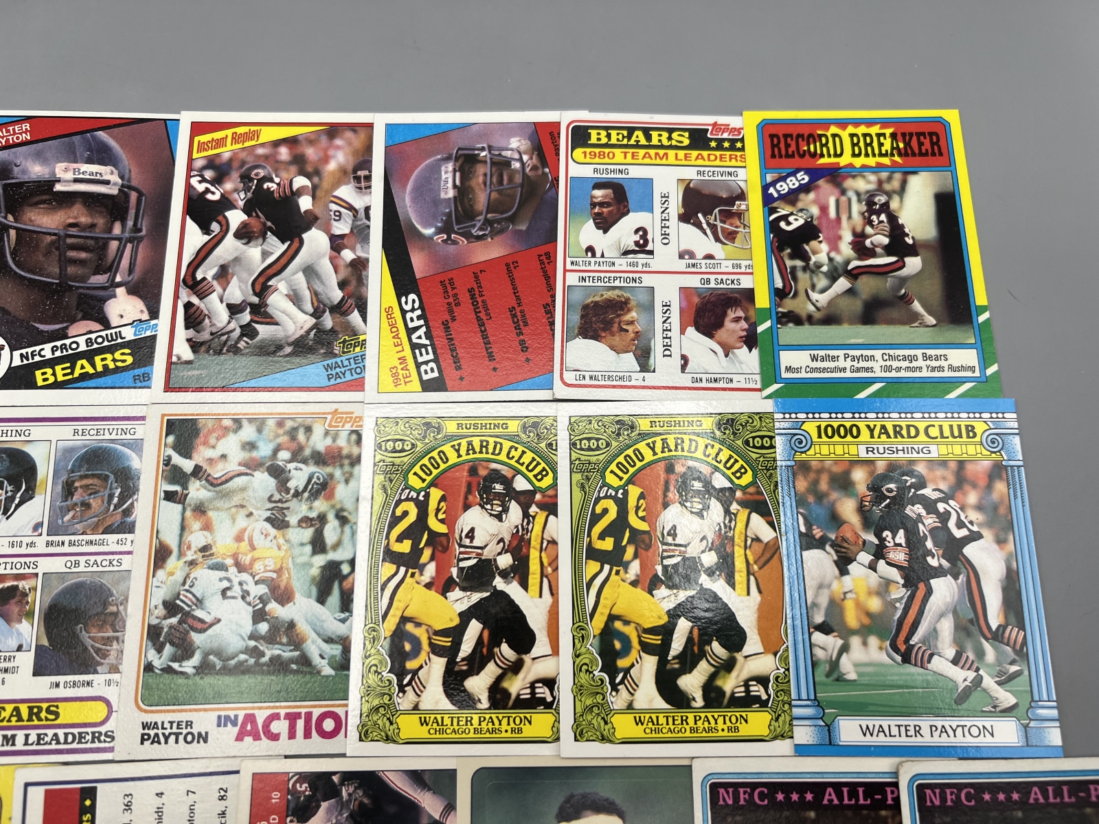 (19) 1980s Walter Payton Football Cards - Varying Conditions