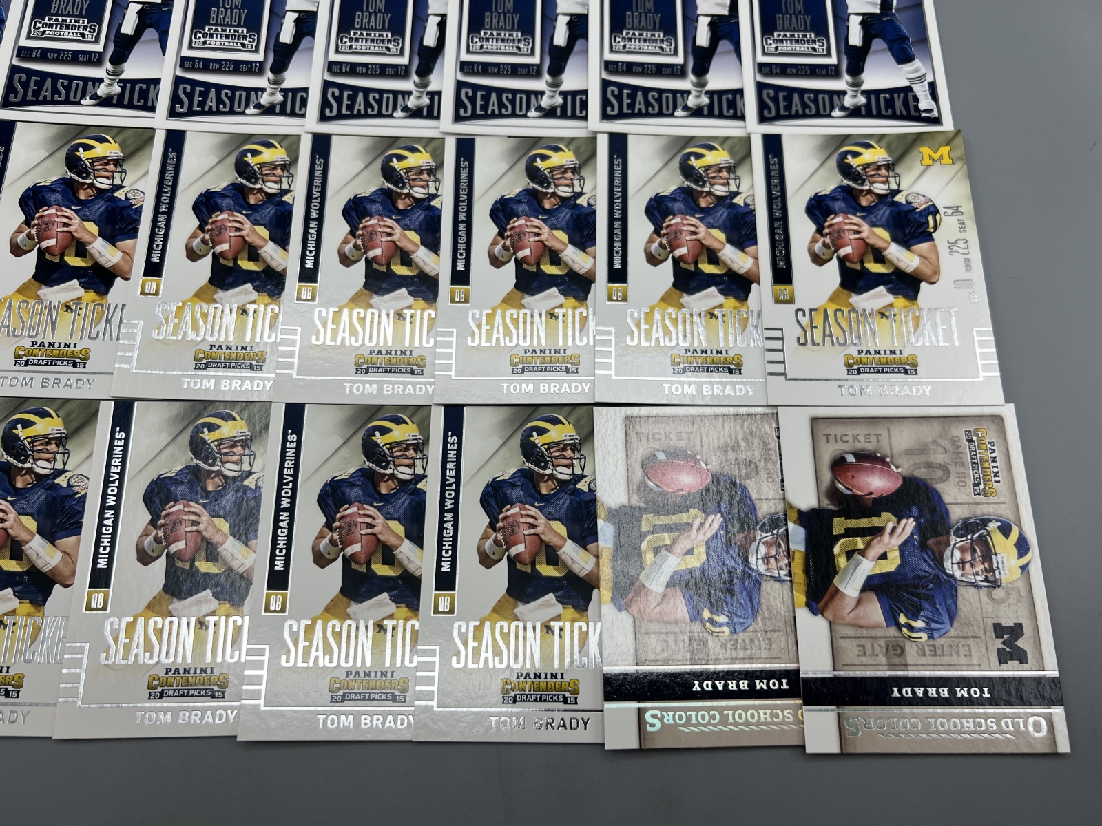 (21) Tom Brady Football Cards
