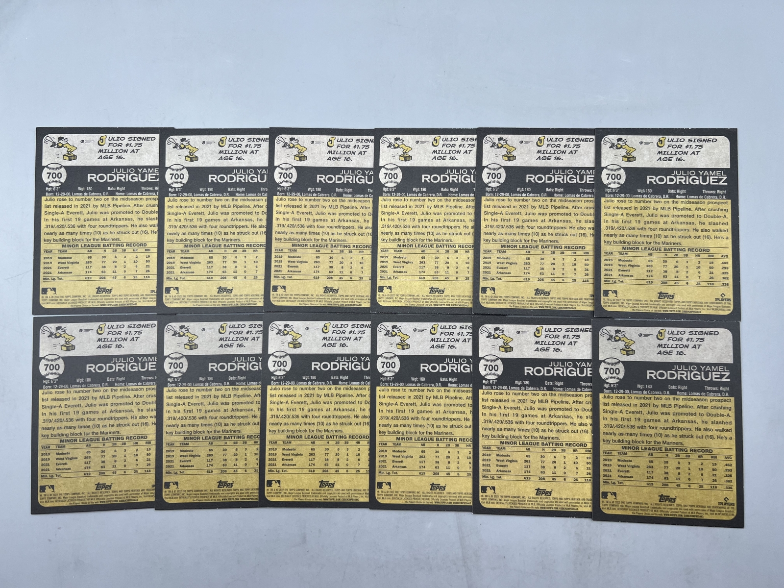 (12) 2022 Topps Heritage Julio Rodriguez RCs #700