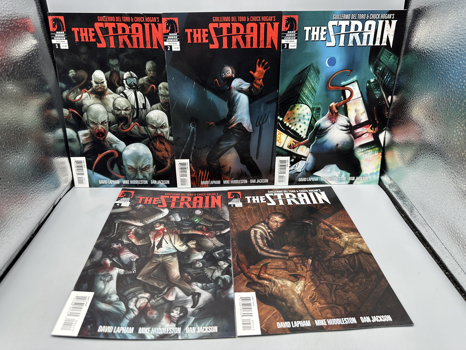 Dark Horse Comics The Strain #1, #2, #3, #4, #5 (2011-2012) - First appearance of characters in comics - Guillermo del Toro novel adaptation