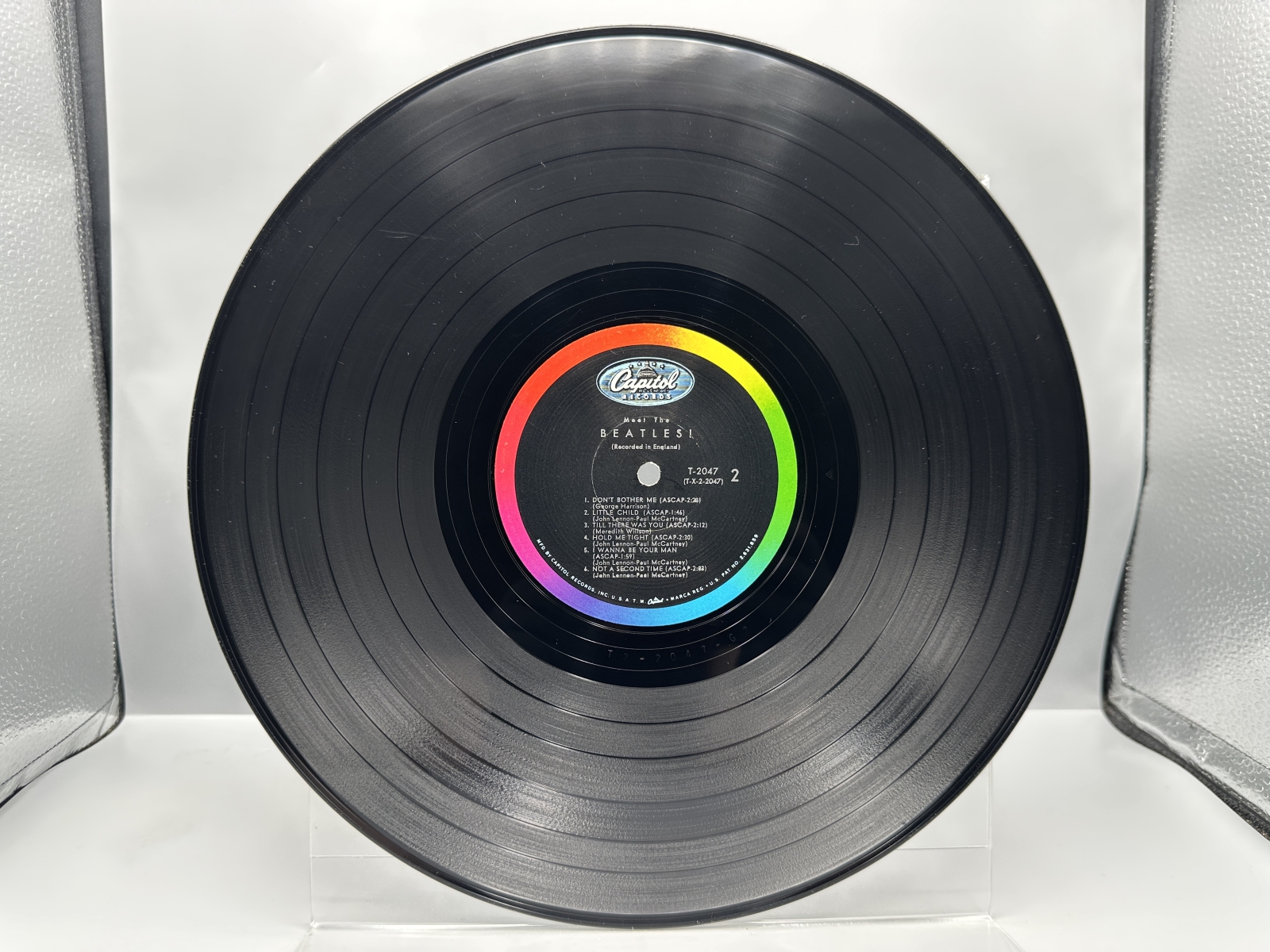 Capitol Records The Beatles Meet The Beatles! Vinyl Album LP (1964) T 2047 - Monophonic - Scranton Pressing with Original Inner Sleeve