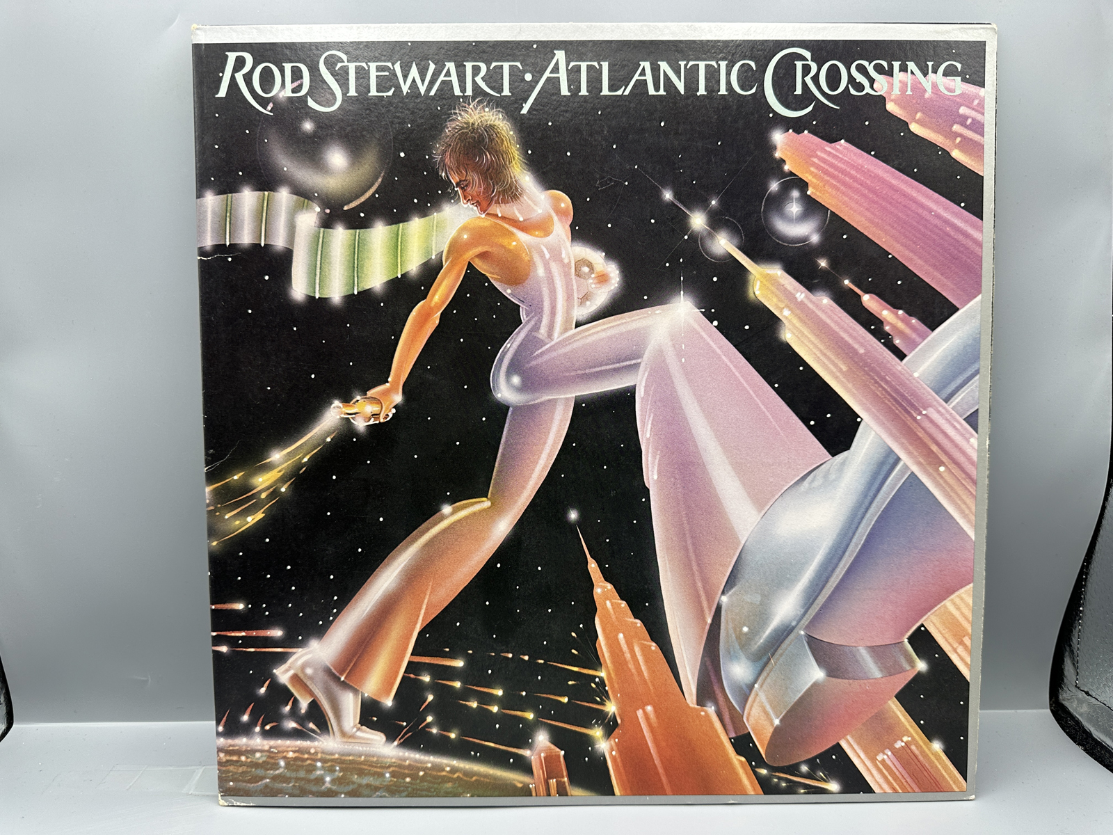 1975 Warner Bros. Records Rod Stewart Atlantic Crossing Vinyl Album - BS 2875