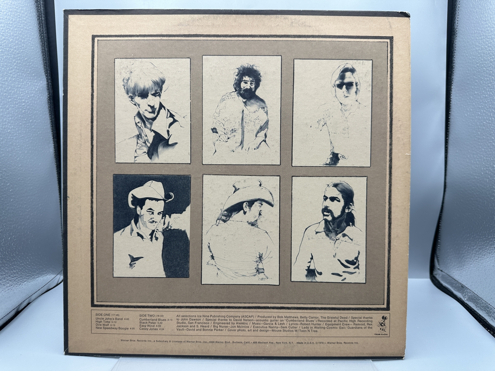 Warner Bros. Records Grateful Dead Workingman's Dead Vinyl Album LP (1973) WS 1869 - Burbank palm tree labels - Includes original printed in