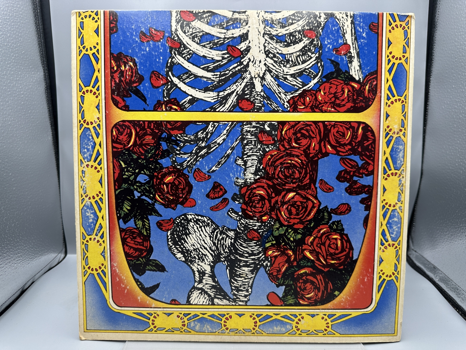 Warner Bros. Records Grateful Dead Grateful Dead 2-LP Vinyl Album (1971) 2WS 1935 - Includes original skull-and-roses sticker and promotiona