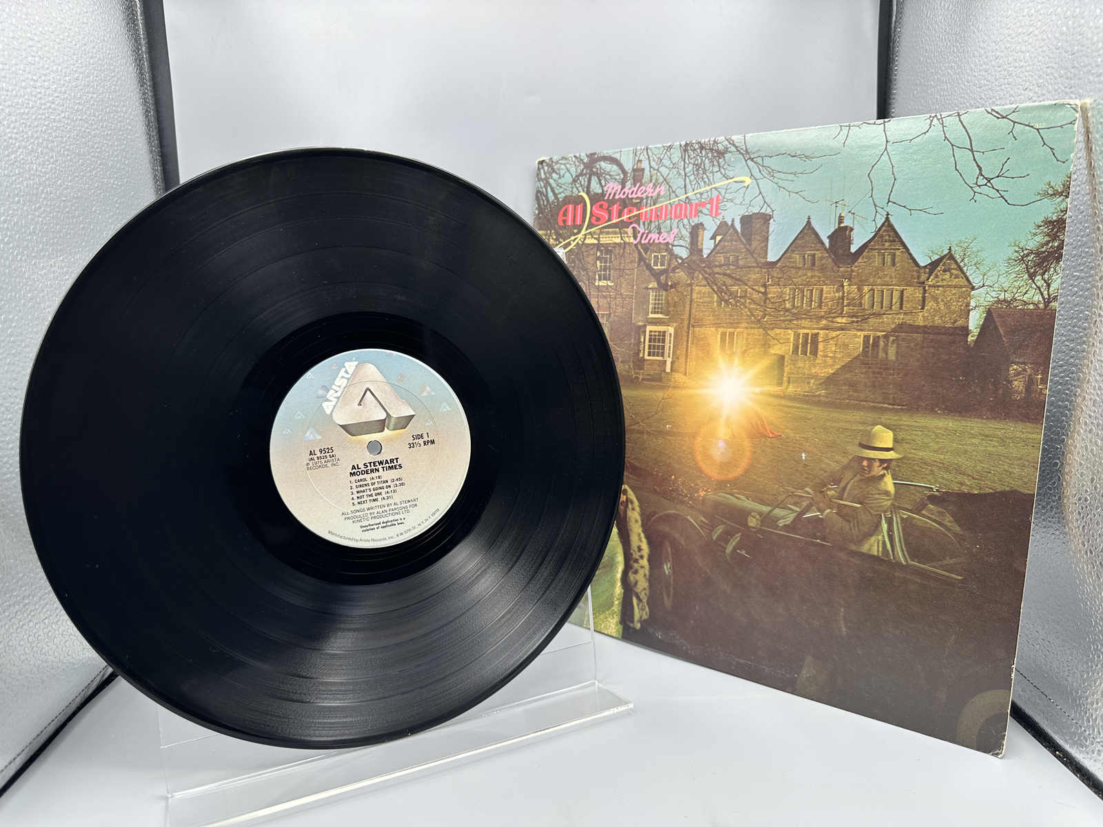1975 Arista Records Al Stewart Modern Times Vinyl Album - AL 9525