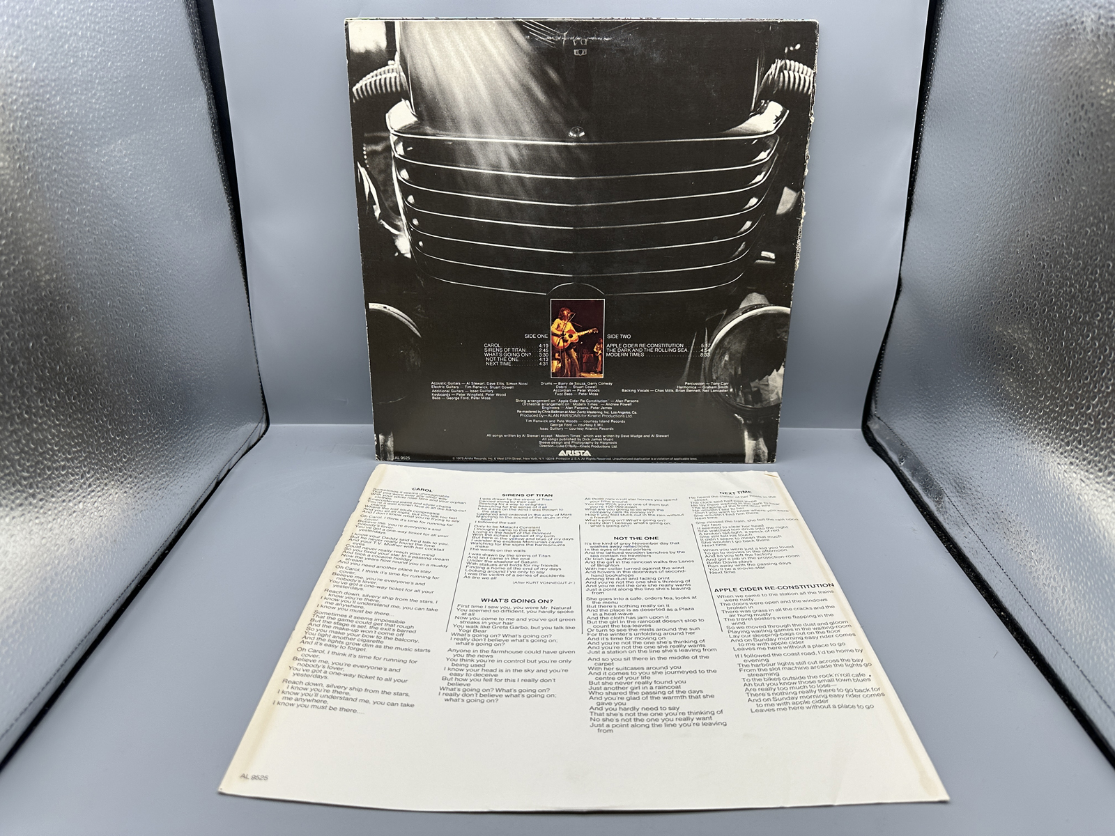1975 Arista Records Al Stewart Modern Times Vinyl Album - AL 9525
