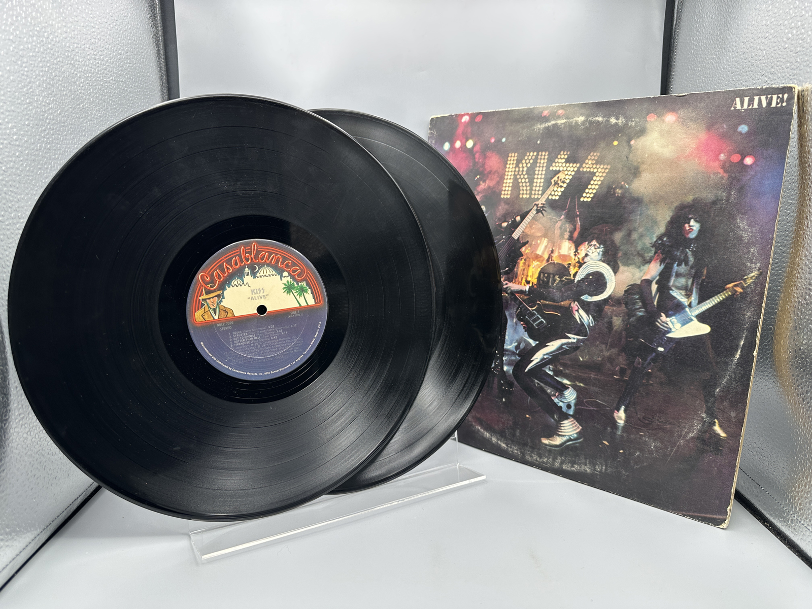 1975 Casablanca Records KISS ALIVE! Double LP Vinyl Album - NBLP 7020