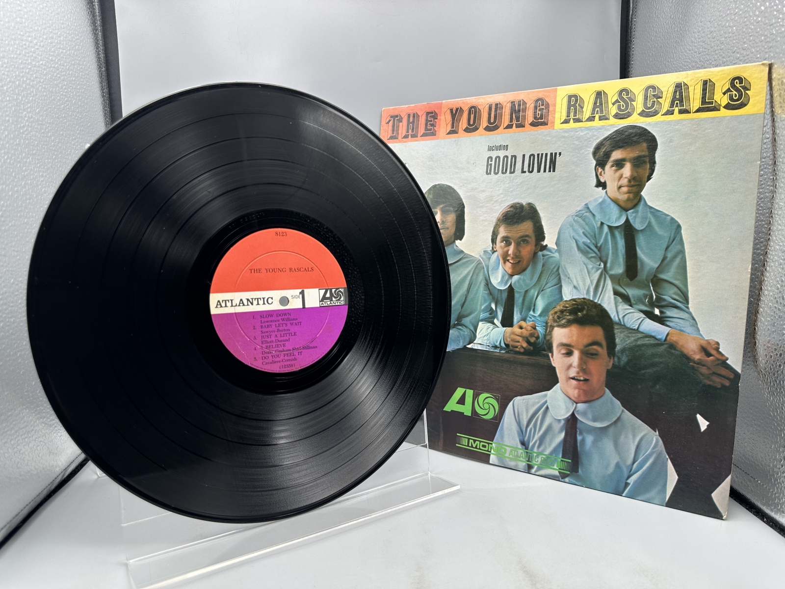Atlantic Records The Young Rascals The Young Rascals Vinyl Album LP (1966) 8123 - Mono Pressing