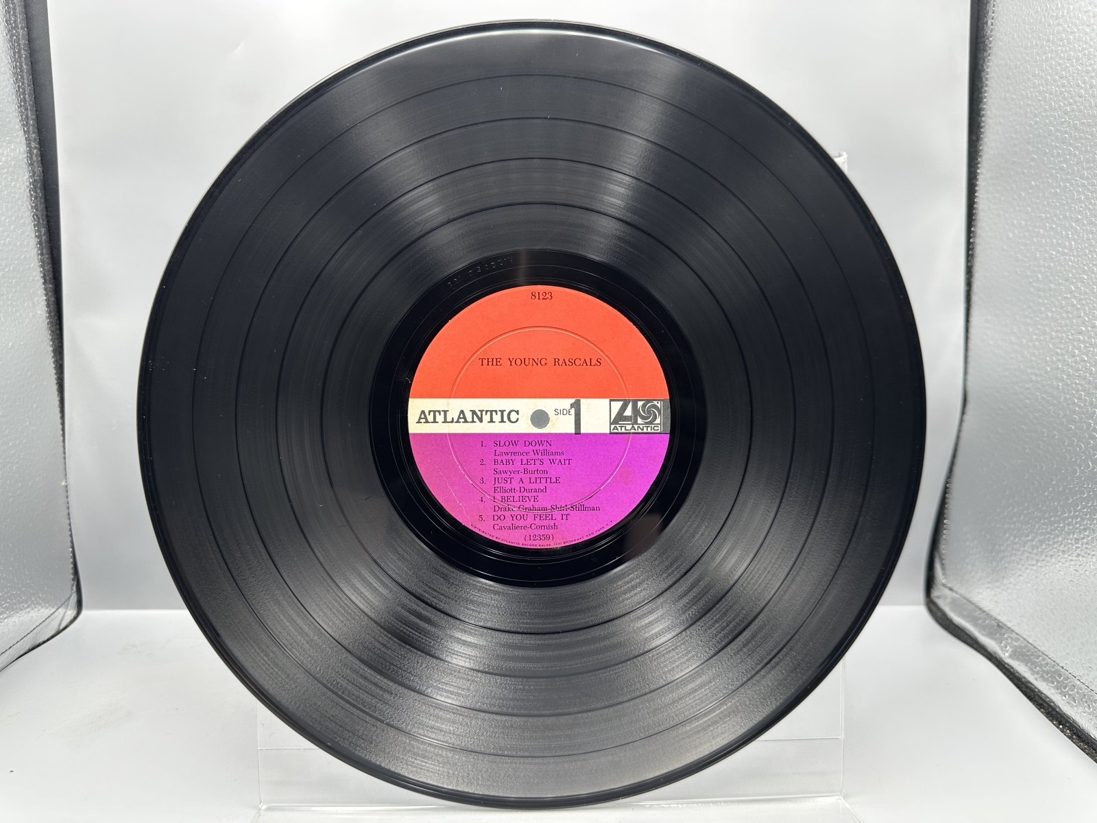 Atlantic Records The Young Rascals The Young Rascals Vinyl Album LP (1966) 8123 - Mono Pressing