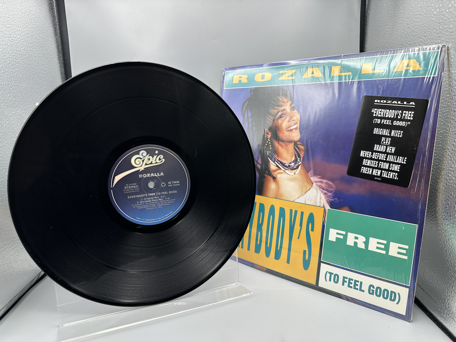 1992 Epic Records Rozalla Everybody's Free (To Feel Good) Single Vinyl Record - 49 74444