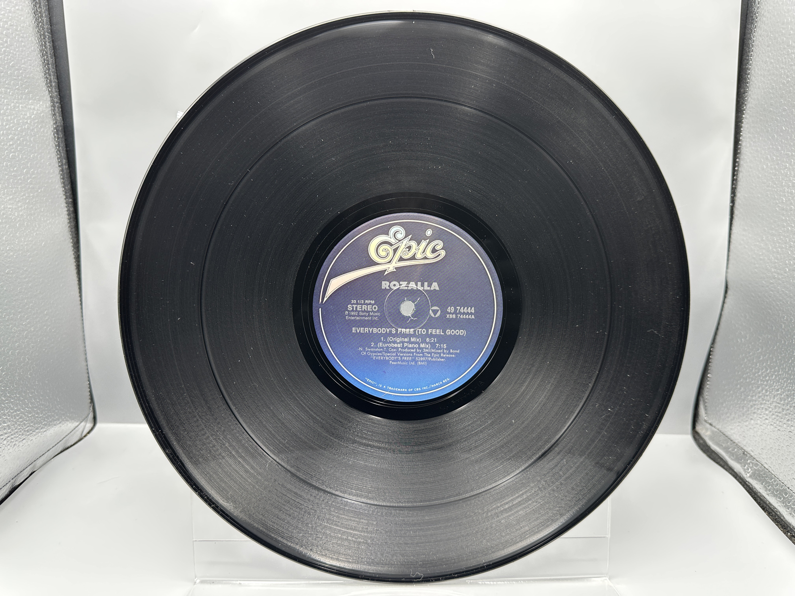1992 Epic Records Rozalla Everybody's Free (To Feel Good) Single Vinyl Record - 49 74444