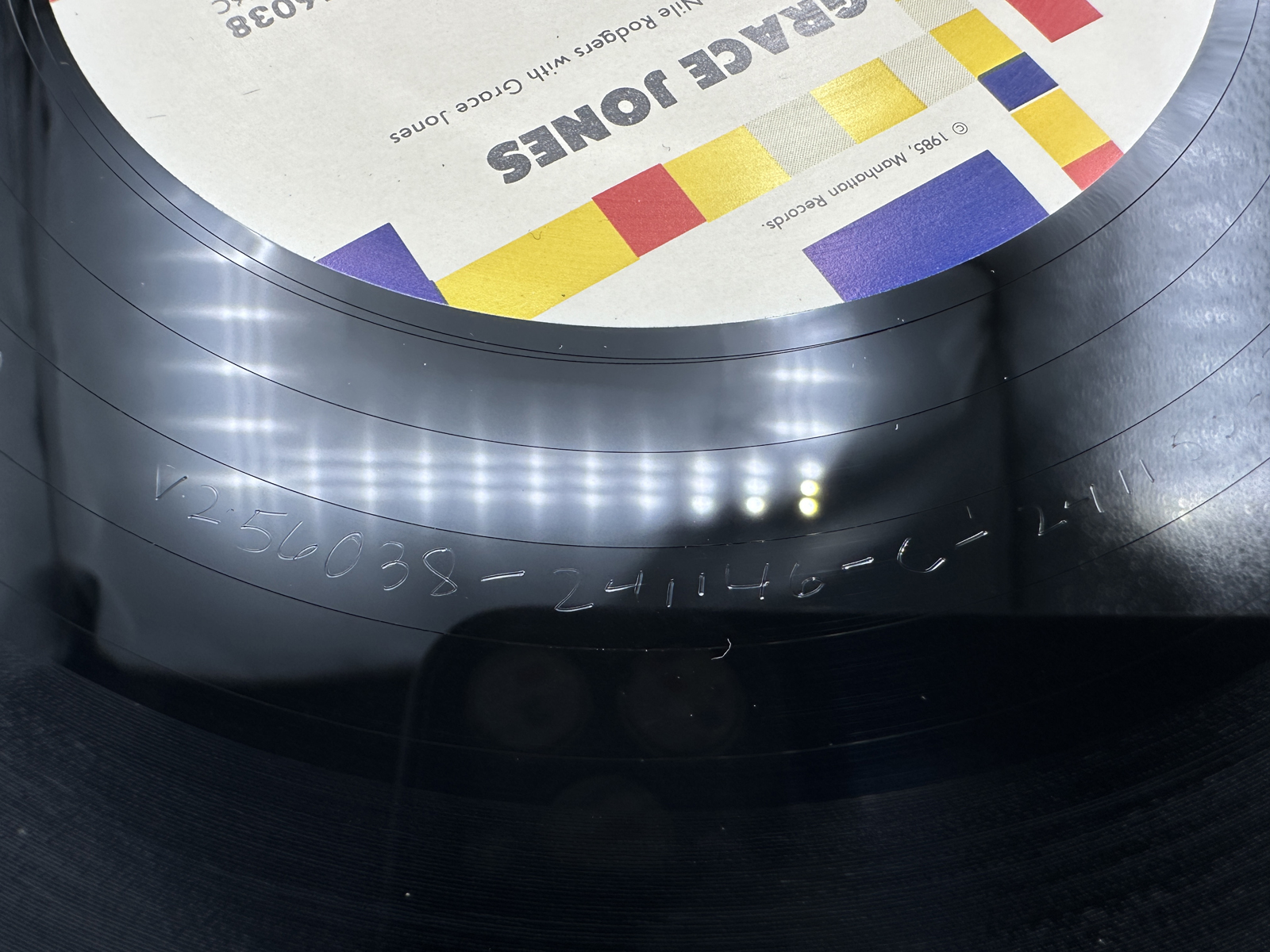 1986 Manhattan Records Grace Jones "I'm Not Perfect (But I'm Perfect For You)" Single Vinyl Record - V-56038