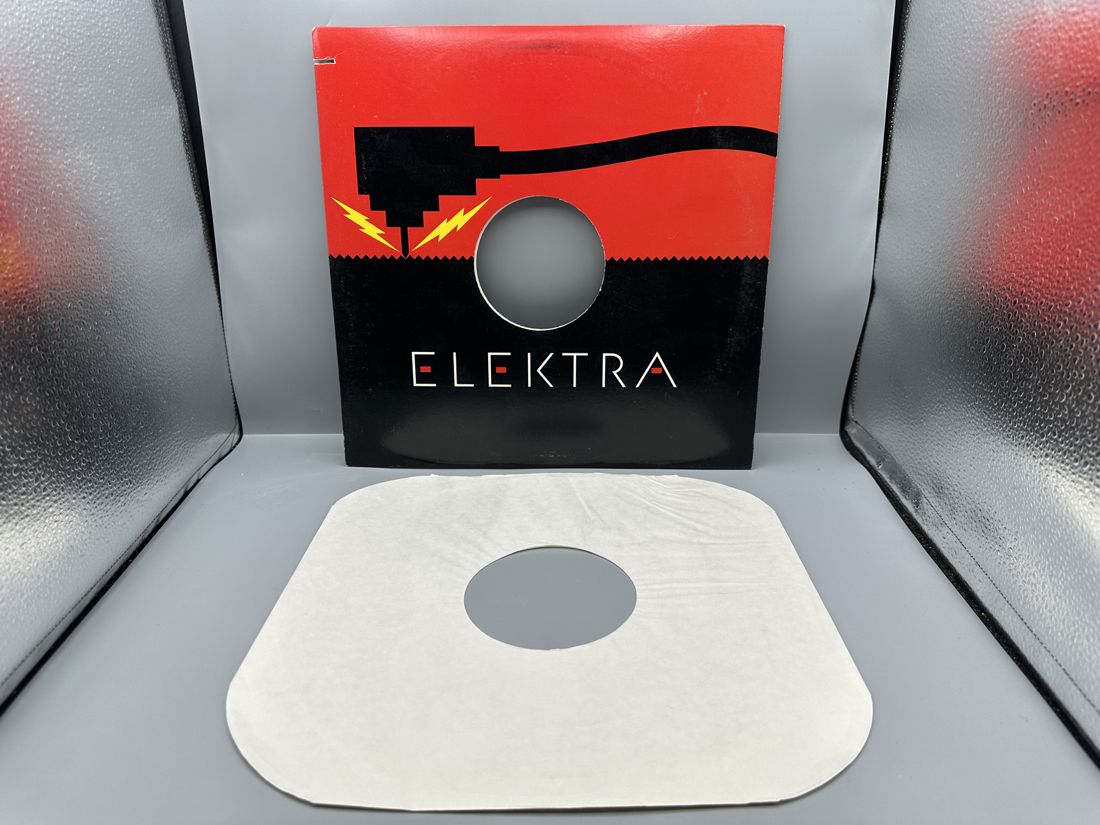 1987 Elektra Records The Screaming Blue Messiahas 'I Wanna Be a Flintstone' Promo Single Vinyl Record - ED 5262