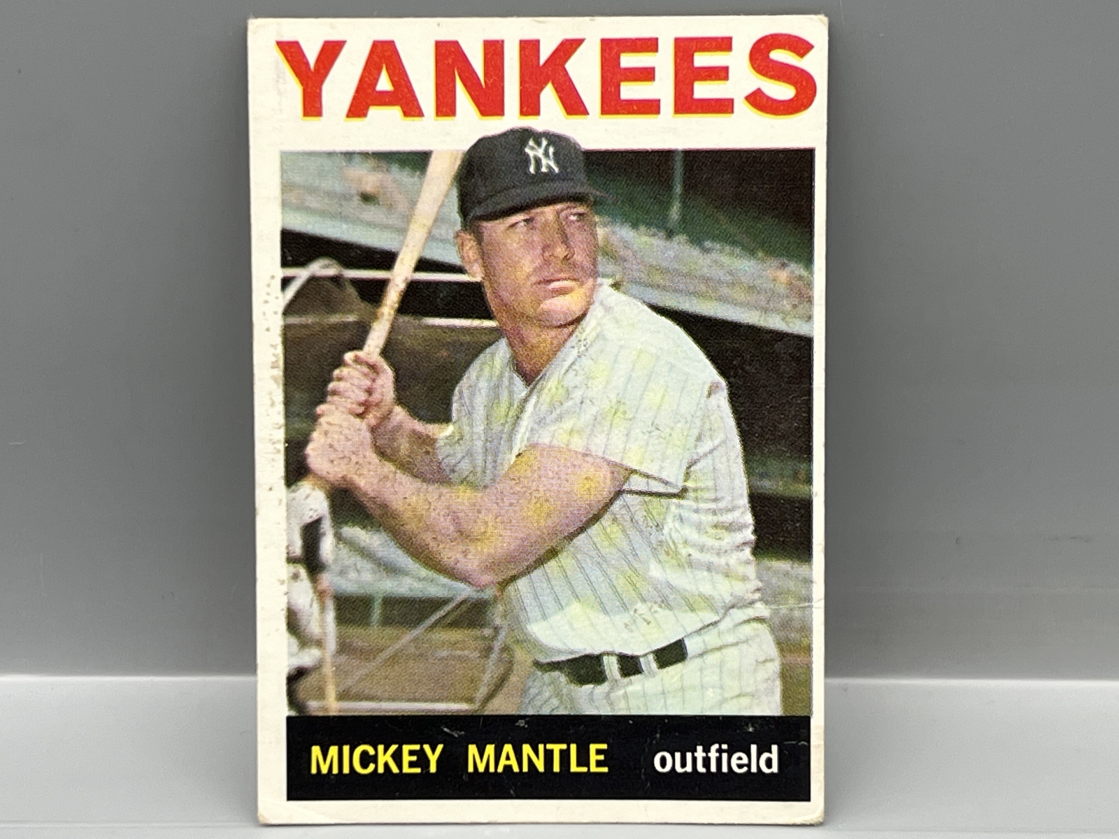 1964 Topps Mickey Mantle #50 - HOF - NY Yankees