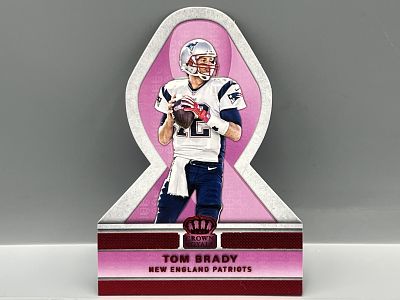 2015 Panini Crown Royale Tom Brady Pink Ribbons Red Foil Die Cut Insert #PR8