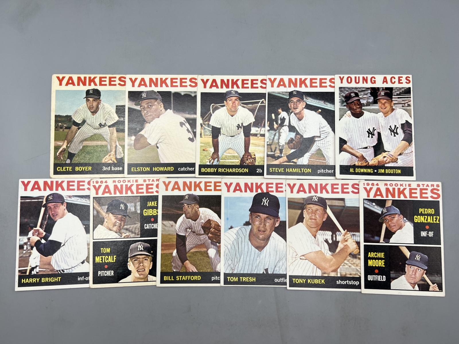 (Lot Of 11) 1964 Topps - New York Yankees W/ Kubek, Howard, Richardson