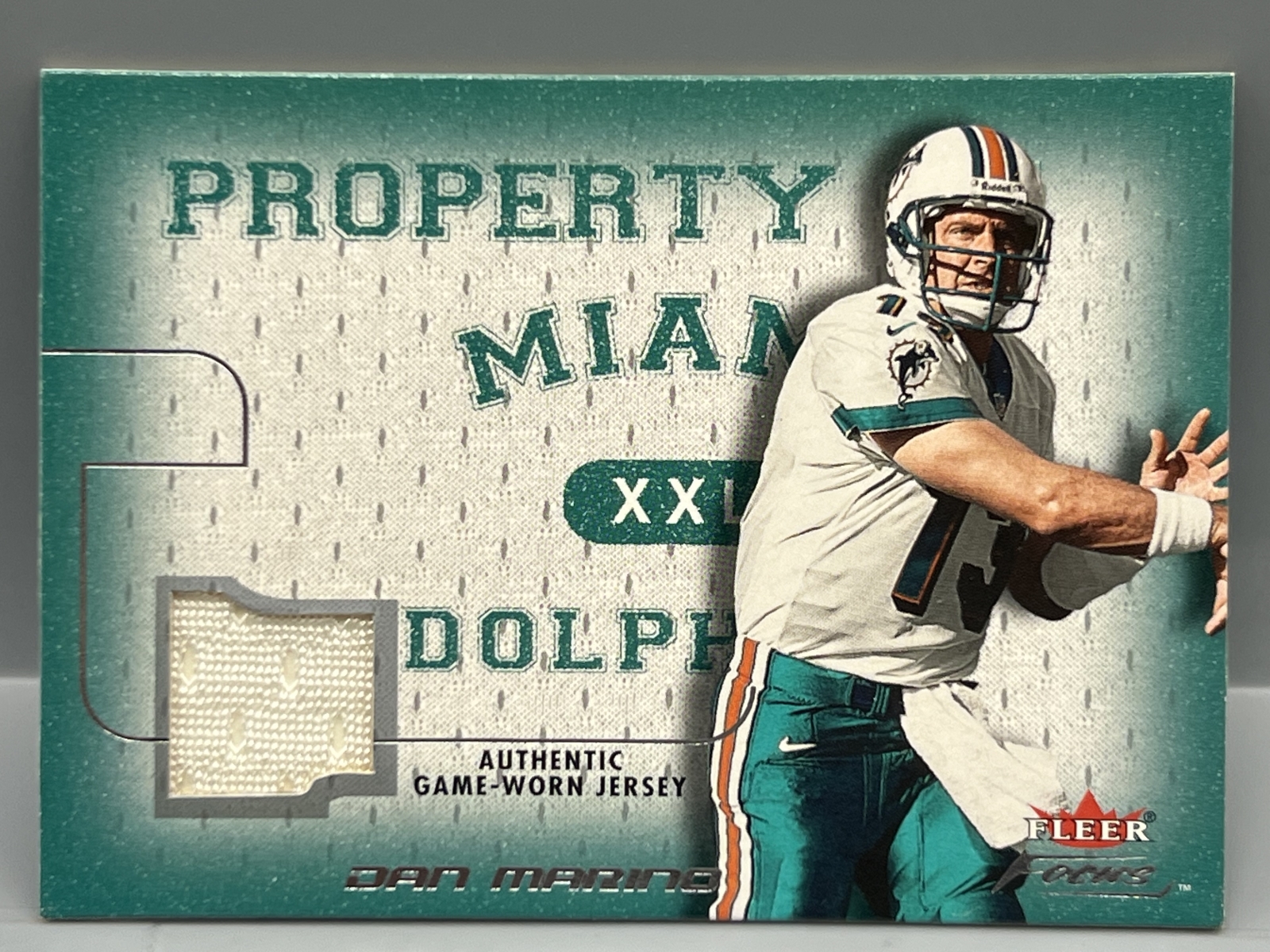 2001 Fleer Focus Dan Marino Game Worn Jersey Relic