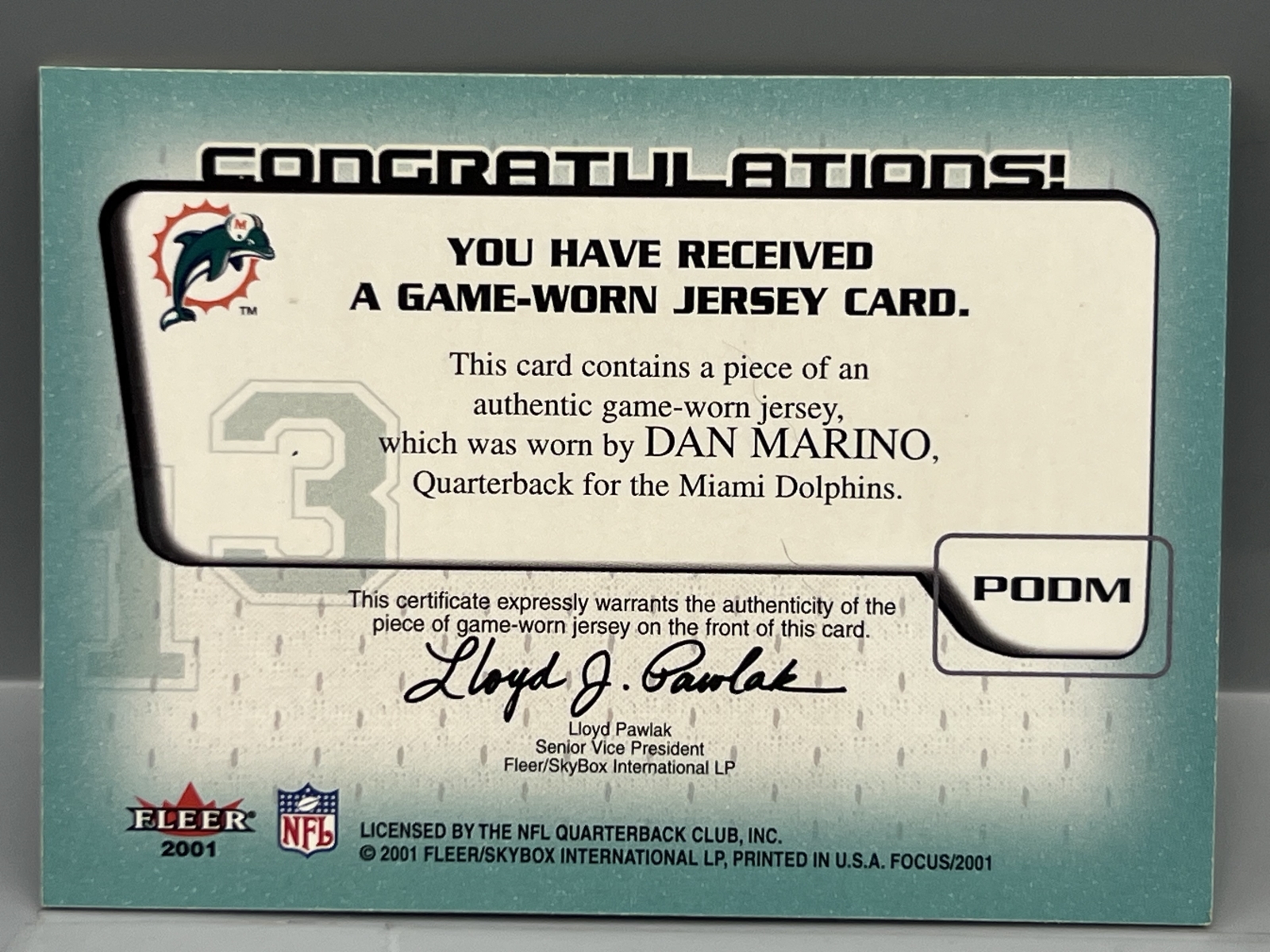 2001 Fleer Focus Dan Marino Game Worn Jersey Relic