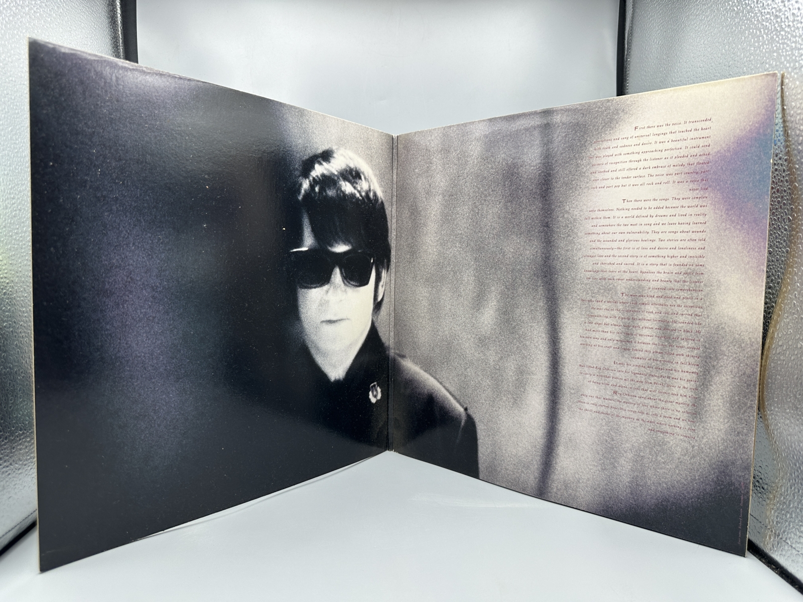 Roy Orbison (2 LP Lot): In Dreams - The Greatest Hits (1987), 2 LPs; and Mystery Girl (1989)
