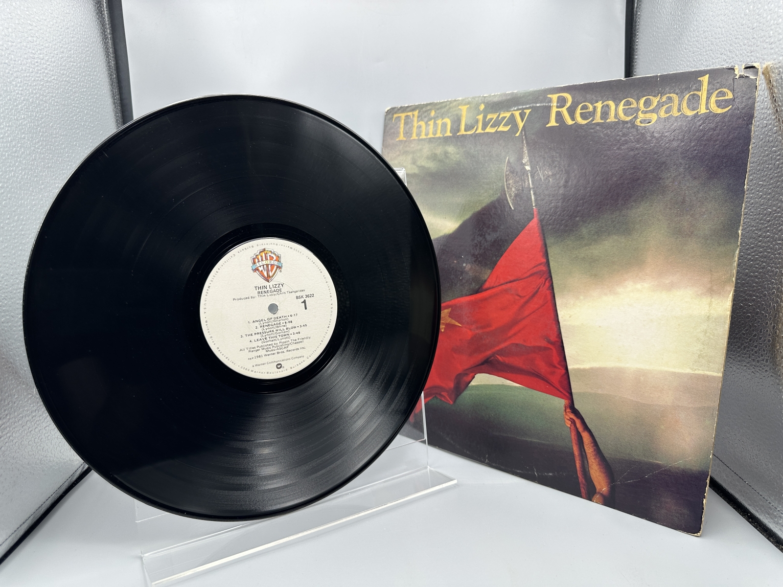 Thin Lizzy: Renegade (1981), promo-notch in cover, cover shows minor edge wear