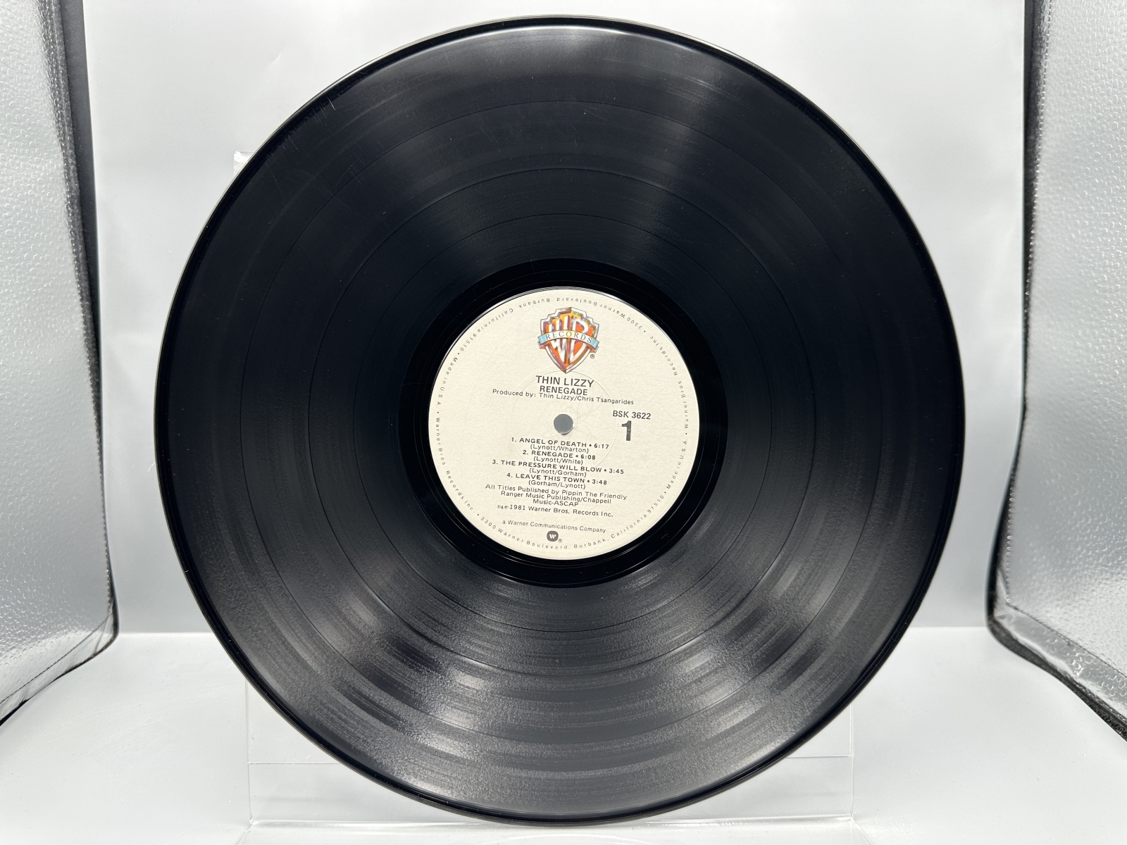 Thin Lizzy: Renegade (1981), promo-notch in cover, cover shows minor edge wear