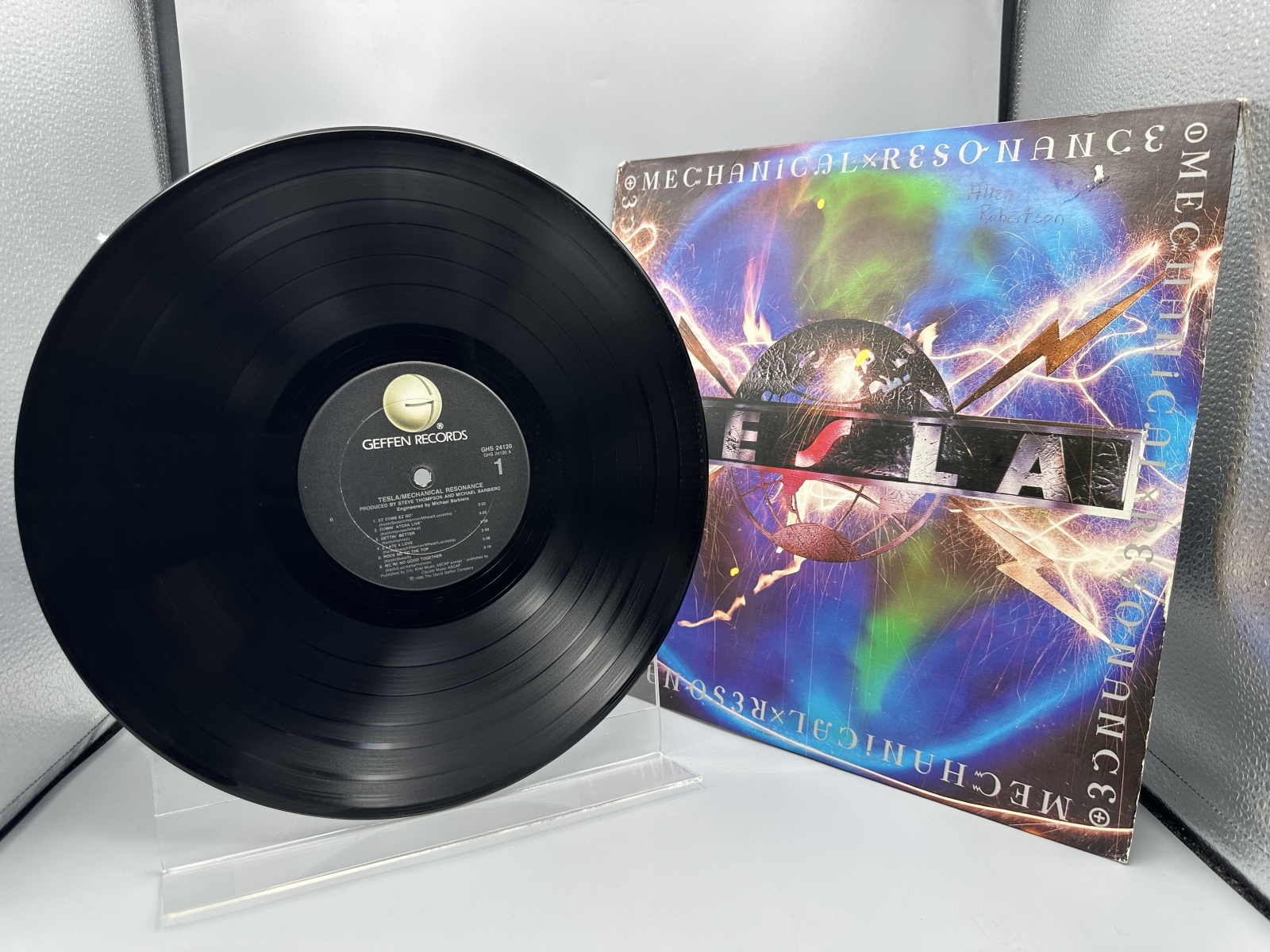 Tesla: Mechanical Resonance (1986), Club Edition, previous owner's name on cover (Heavy Metal)