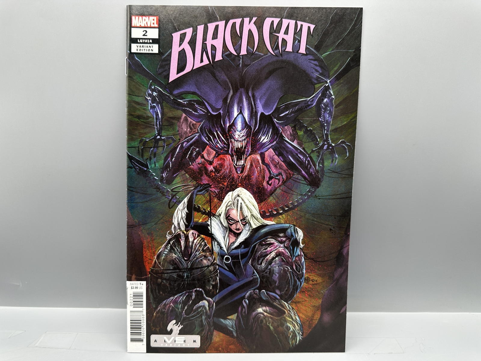 Marvel Comics Black Cat #2 (2021) lot of 3 - Peach Momoko Alien Variant