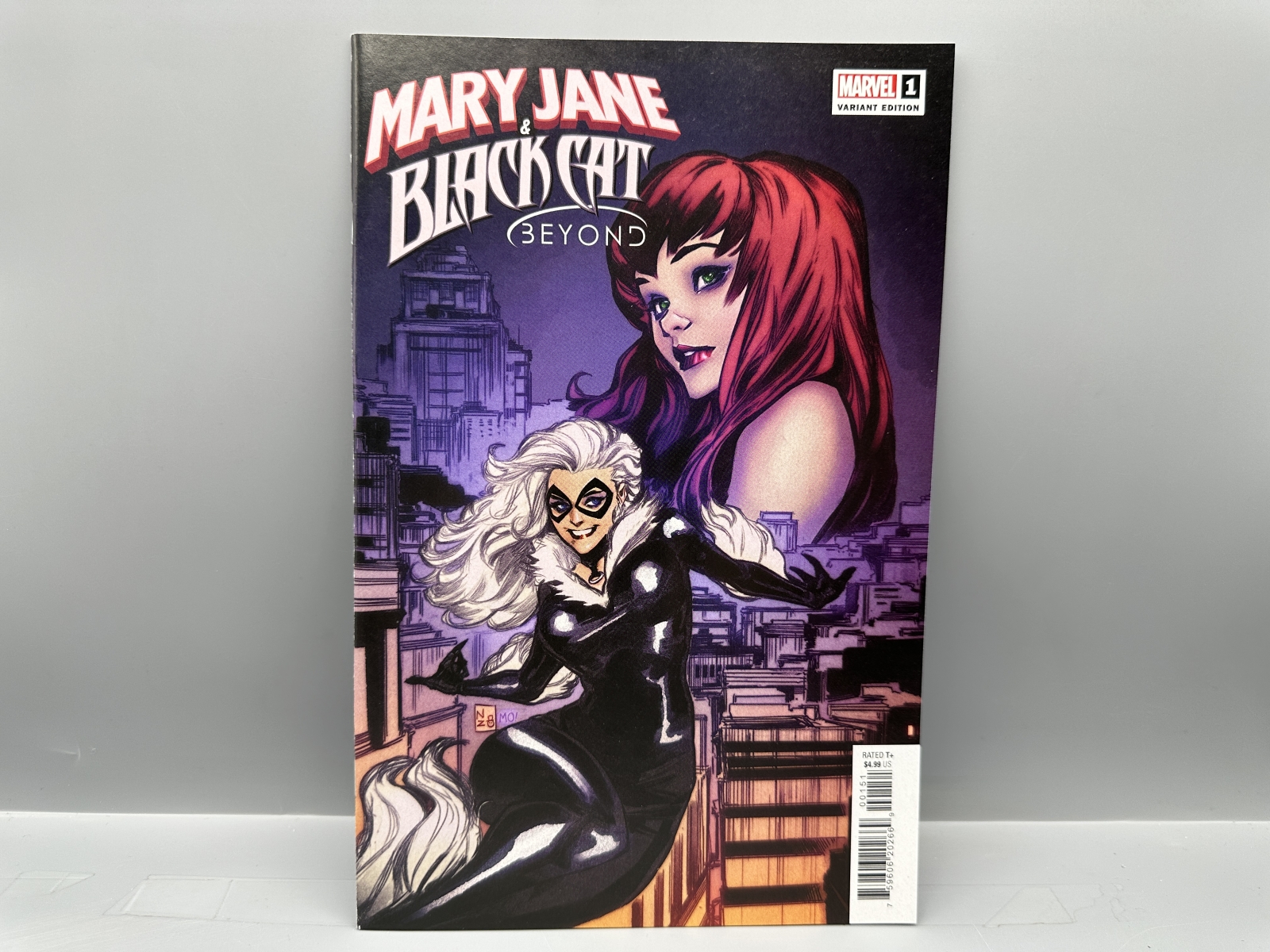 Marvel Comics Mary Jane & Black Cat: Beyond #1 (2022) - Zitro variant cover - first issue of title