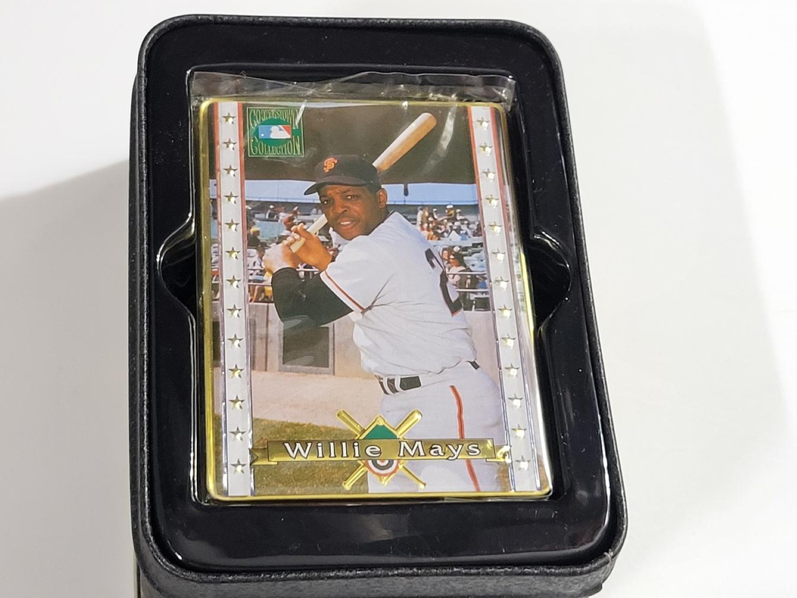 New In Box - Sealed Willie Mays Metallic Impressions Card Set