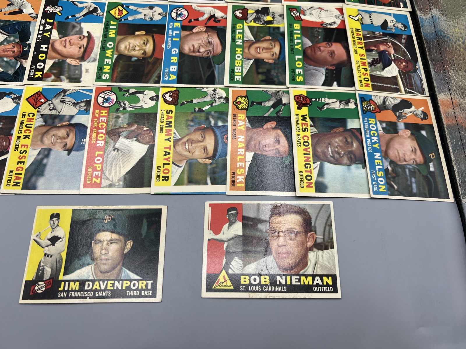 (30) 1960 Topps Baseball Cards - Varying Conditions