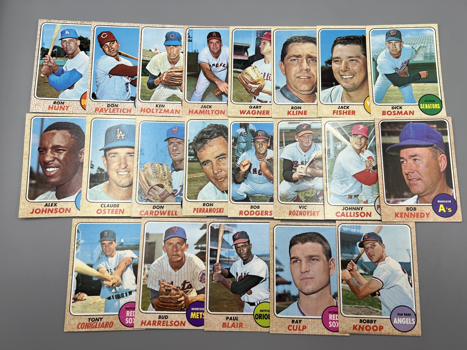 (21) 1968 Topps Baseball Cards - Varying Conditions