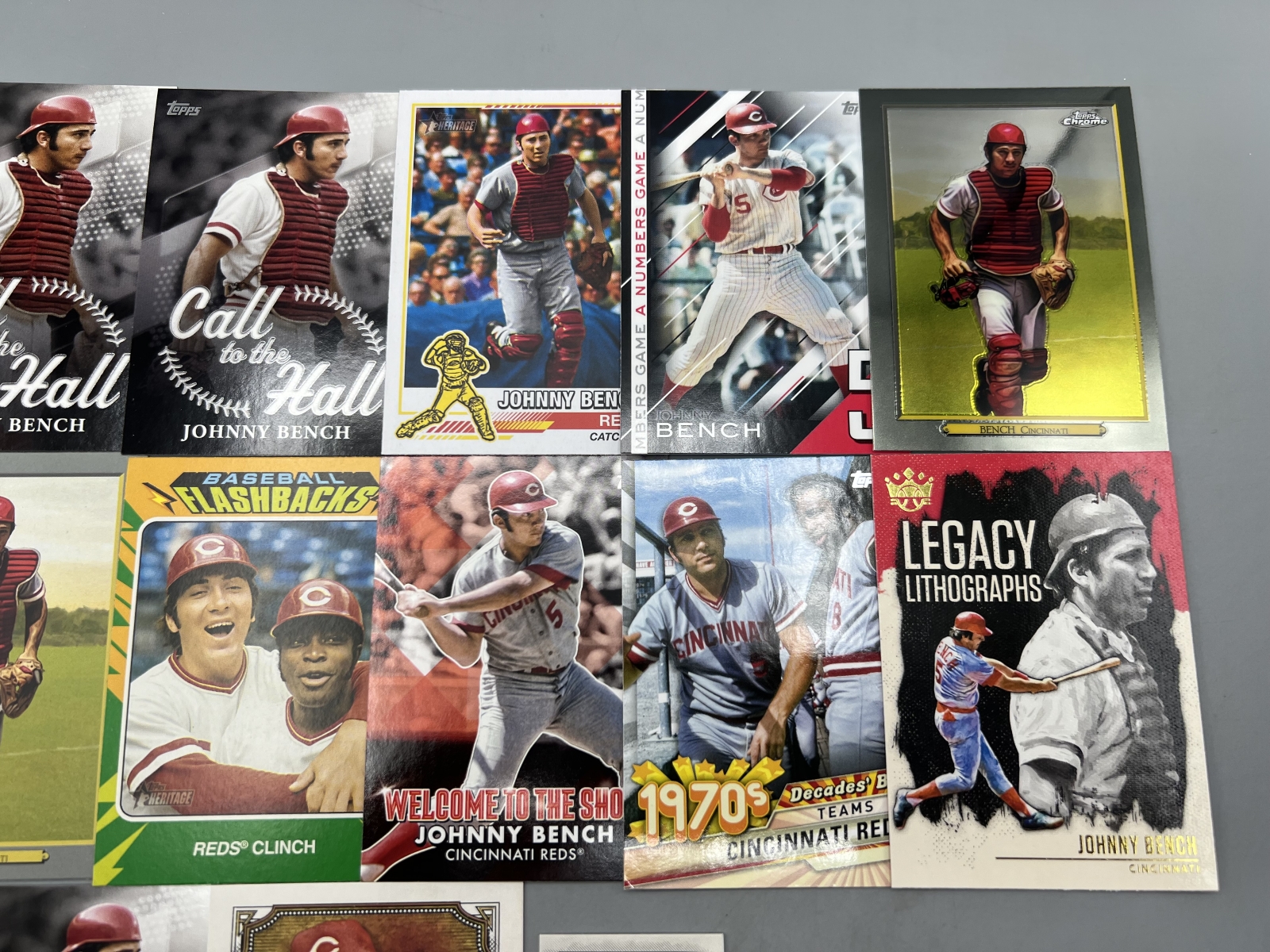 (15) Modern Johnny Bench Topps Baseball Cards W/ Inserts