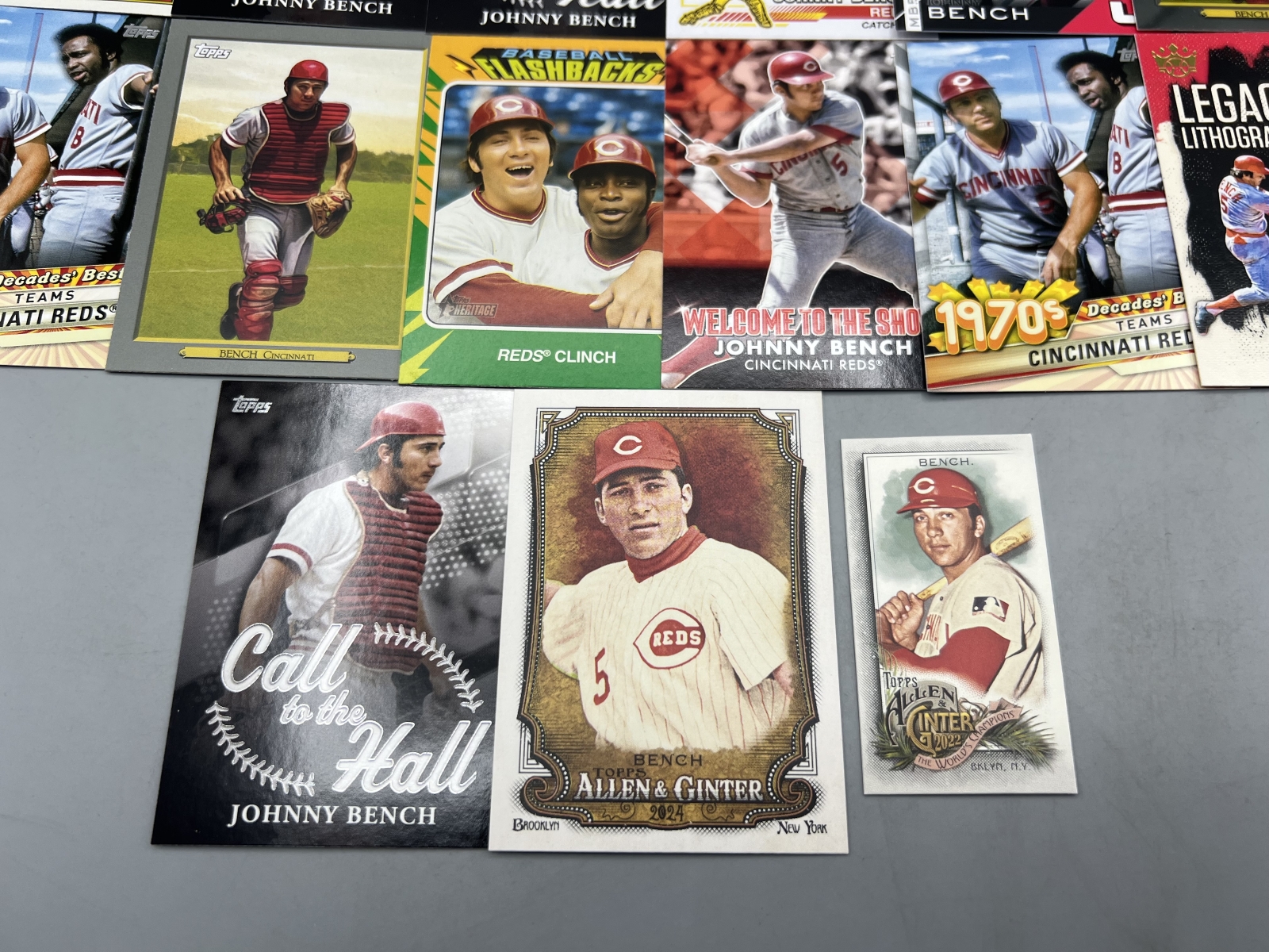 (15) Modern Johnny Bench Topps Baseball Cards W/ Inserts