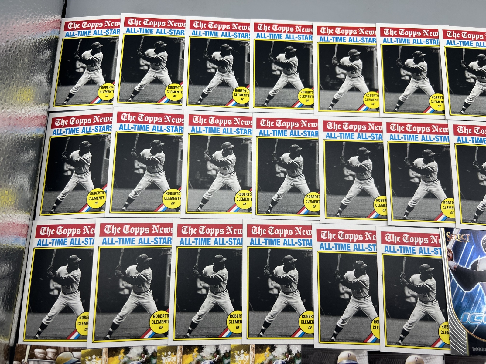 (40+) Assorted Modern Roberto Clemente Baseball Insert Cards