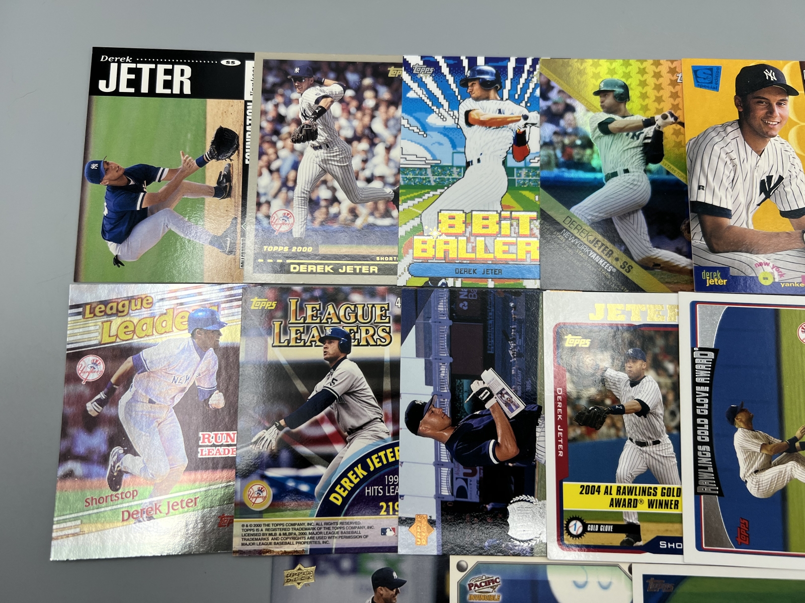 (15) Derek Jeter Baseball Cards