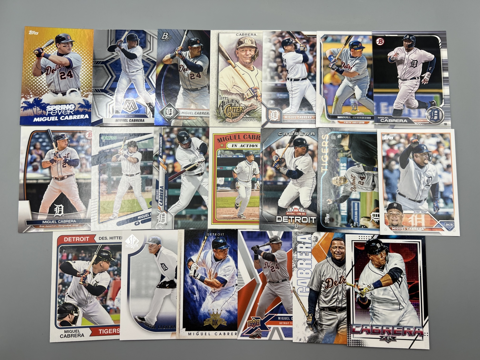 (20) Miguel Cabrera Baseball Cards
