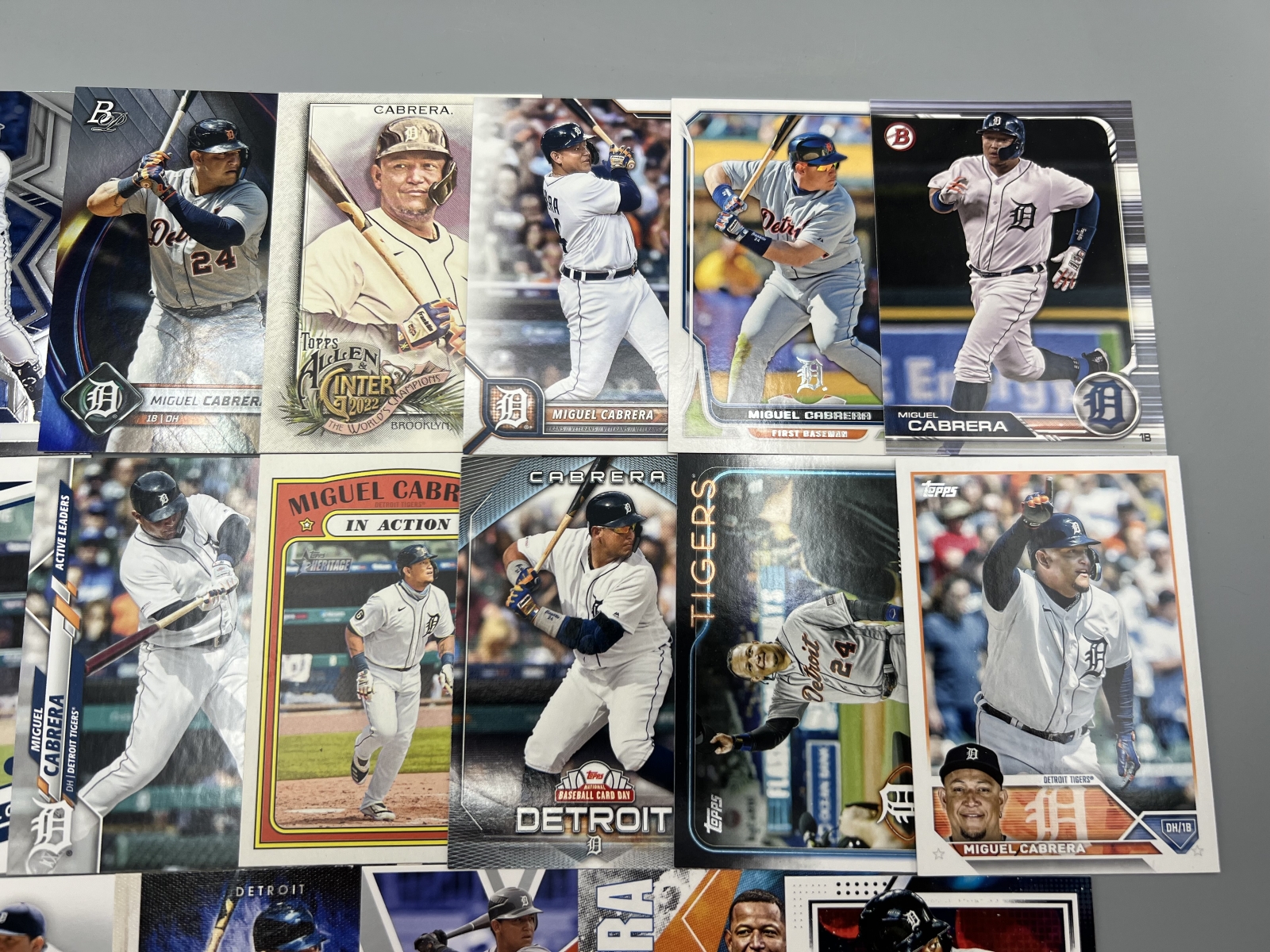 (20) Miguel Cabrera Baseball Cards