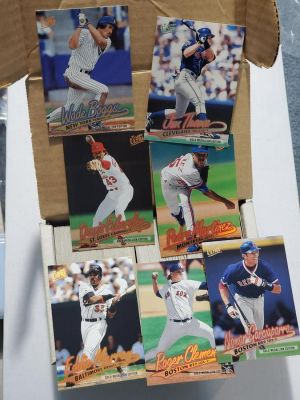 Box of 250+ 1997 Fleer Ultra Gold Medallion Parallels. W/ Stars and Hall of Famers, Some Duplication