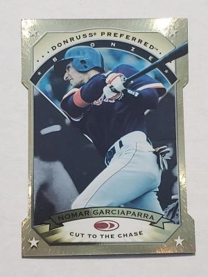 1997 Donruss Preferred Gold Die Cut Nomar Garciaparra -. 1997 Donruss Preferred Gold "Cut to the