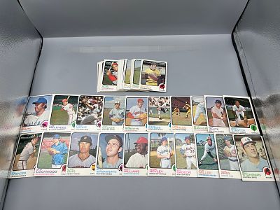 Lot of (50) 1973 Topps w/HOF - Varying Conditions