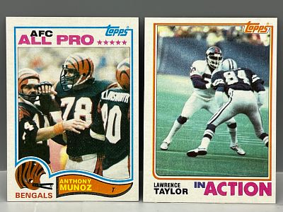 1982 Topps Anthony Munoz RC & Lawrence Taylor IA RC