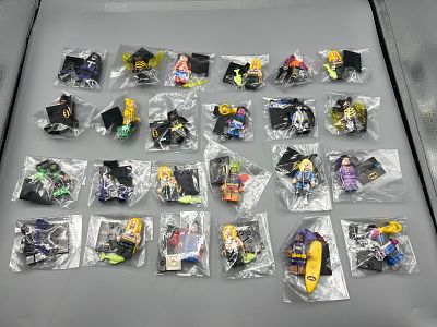 Lot of (24) Assorted Lego Superhero Minifigures