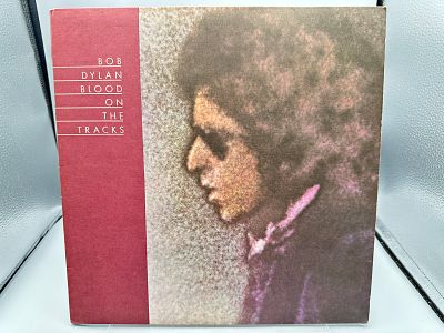 Bob Dylan: Blood On The Tracks (1975) - Records are untested by auction house for play quality. 